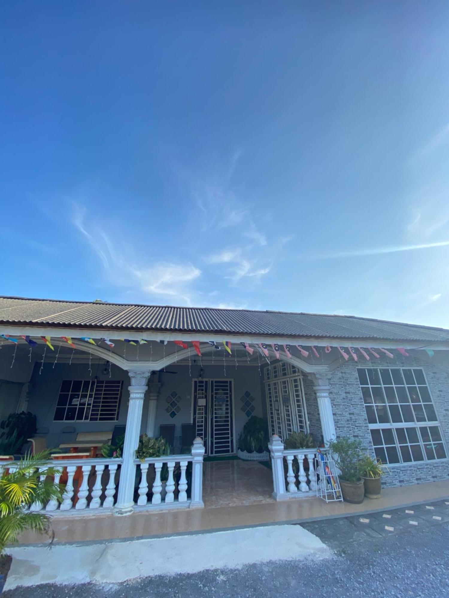 Teratak Tiga Homestay Padang Besar Kaki Bukit Zewnętrze zdjęcie